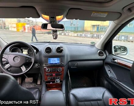 Сірий Мерседес МЛ класс, об'ємом двигуна 3 л та пробігом 435 тис. км за 6000 $, фото 10 на Automoto.ua