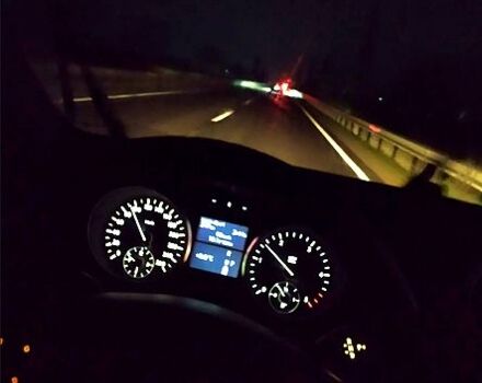 Серый Мерседес МЛ класс, объемом двигателя 4 л и пробегом 230 тыс. км за 8500 $, фото 1 на Automoto.ua