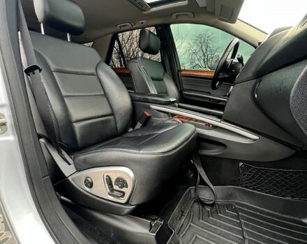 Серый Мерседес МЛ класс, объемом двигателя 3.5 л и пробегом 248 тыс. км за 10599 $, фото 11 на Automoto.ua