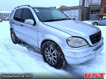 Сірий Мерседес МЛ класс, об'ємом двигуна 2.7 л та пробігом 266 тис. км за 3500 $, фото 1 на Automoto.ua