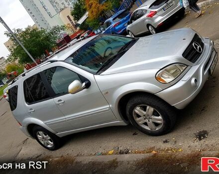 Мерседес МЛ класс 2001 в Киеве на Automoto.ua Серый Мерседес МЛ класс, объемом двигателя 4.3 л и пробегом 270 тыс. км за 6500 $, фото 1 на Automoto.ua
