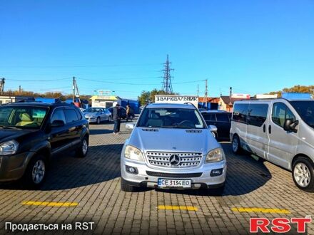 Сірий Мерседес МЛ класс, об'ємом двигуна 3 л та пробігом 380 тис. км за 10500 $, фото 1 на Automoto.ua