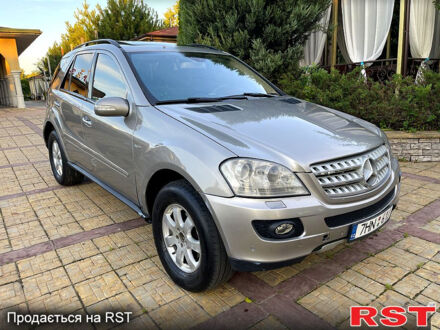 Мерседес МЛ класс 2007 в Харькове на Automoto.ua Серый Мерседес МЛ класс, объемом двигателя 3.2 л и пробегом 250 тыс. км за 5500 $, фото 1 на Automoto.ua