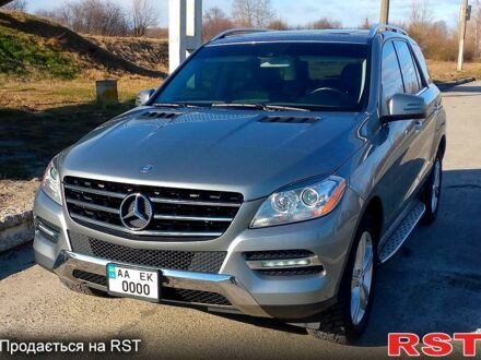 Мерседес ML-Class 2014 у Києві на Automoto.ua Сірий Мерседес ML-Class, об'ємом двигуна 35 л та пробігом 194 тис. км за 18500 $, фото 1 на Automoto.ua