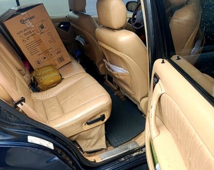 Синий Мерседес МЛ класс, объемом двигателя 2.7 л и пробегом 400 тыс. км за 4100 $, фото 2 на Automoto.ua