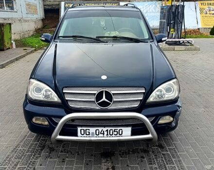 Синий Мерседес МЛ класс, объемом двигателя 2.7 л и пробегом 400 тыс. км за 4100 $, фото 11 на Automoto.ua