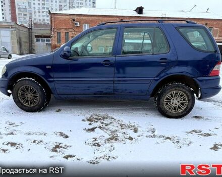 Синій Мерседес МЛ класс, об'ємом двигуна 2.7 л та пробігом 278 тис. км за 3700 $, фото 1 на Automoto.ua