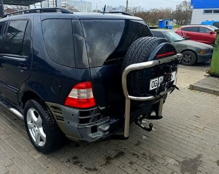 Синий Мерседес МЛ класс, объемом двигателя 2.7 л и пробегом 400 тыс. км за 4100 $, фото 7 на Automoto.ua