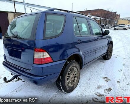 Синій Мерседес МЛ класс, об'ємом двигуна 2.7 л та пробігом 278 тис. км за 3700 $, фото 6 на Automoto.ua