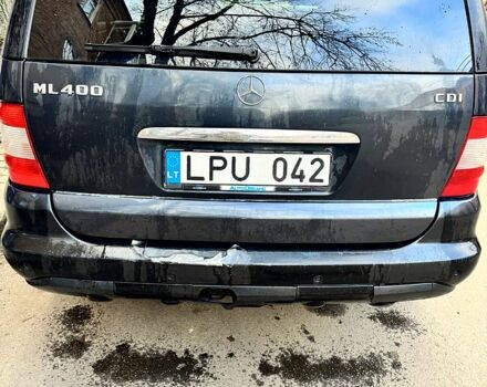 Синий Мерседес МЛ класс, объемом двигателя 4 л и пробегом 200 тыс. км за 4500 $, фото 7 на Automoto.ua