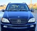 Синий Мерседес МЛ класс, объемом двигателя 2.7 л и пробегом 413 тыс. км за 4700 $, фото 1 на Automoto.ua