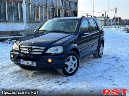 Синій Мерседес МЛ класс, об'ємом двигуна 2.7 л та пробігом 380 тис. км за 5000 $, фото 1 на Automoto.ua