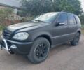 Білий Мерседес МЛ, об'ємом двигуна 2.7 л та пробігом 400 тис. км за 5300 $, фото 2 на Automoto.ua