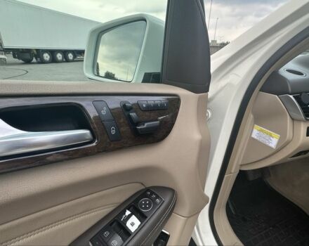 Белый Мерседес МЛ, объемом двигателя 3 л и пробегом 254 тыс. км за 17900 $, фото 11 на Automoto.ua
