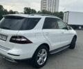 Белый Мерседес МЛ, объемом двигателя 3 л и пробегом 254 тыс. км за 17900 $, фото 2 на Automoto.ua