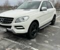 Белый Мерседес МЛ, объемом двигателя 3 л и пробегом 160 тыс. км за 22300 $, фото 2 на Automoto.ua
