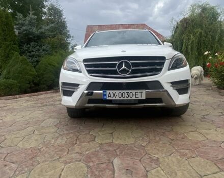 Белый Мерседес МЛ, объемом двигателя 3 л и пробегом 128 тыс. км за 25000 $, фото 6 на Automoto.ua