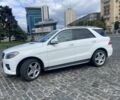 Белый Мерседес МЛ, объемом двигателя 3 л и пробегом 128 тыс. км за 25000 $, фото 1 на Automoto.ua