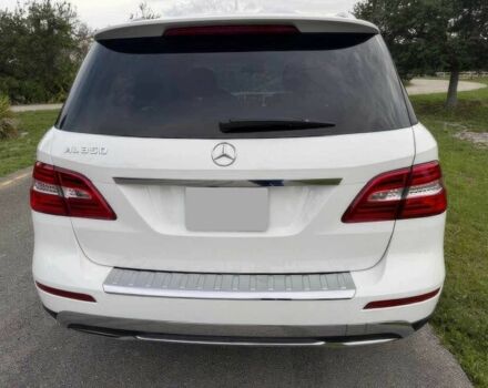 Білий Мерседес МЛ, об'ємом двигуна 3.5 л та пробігом 111 тис. км за 12300 $, фото 6 на Automoto.ua