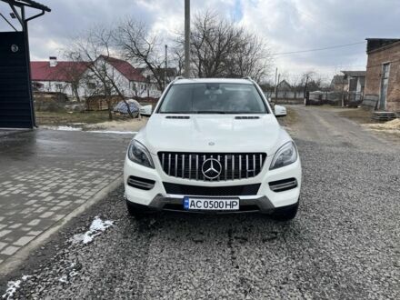Мерседес МЛ 2013 в Камень-Каширский на Automoto.ua Белый Мерседес МЛ, объемом двигателя 3 л и пробегом 225 тыс. км за 23700 $, фото 1 на Automoto.ua