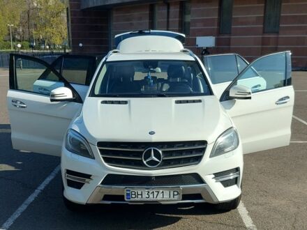 Мерседес МЛ 2013 у Одесі на Automoto.ua Білий Мерседес МЛ, об'ємом двигуна 3 л та пробігом 245 тис. км за 22500 $, фото 1 на Automoto.ua