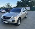 Бежевый Мерседес МЛ, объемом двигателя 3.5 л и пробегом 180 тыс. км за 6999 $, фото 1 на Automoto.ua