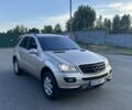 Бежевый Мерседес МЛ, объемом двигателя 3.5 л и пробегом 180 тыс. км за 6999 $, фото 1 на Automoto.ua