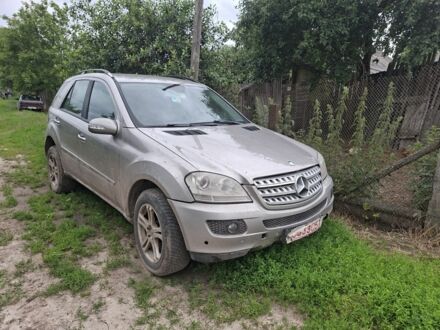 Мерседес МЛ 2006 в Шостке на Automoto.ua Бежевый Мерседес МЛ, объемом двигателя 3 л и пробегом 260 тыс. км за 4200 $, фото 1 на Automoto.ua