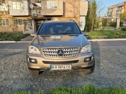 Мерседес МЛ 2008 в Измаиле на Automoto.ua Бежевый Мерседес МЛ, объемом двигателя 3.5 л и пробегом 230 тыс. км за 11200 $, фото 1 на Automoto.ua