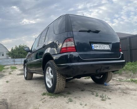 Черный Мерседес МЛ, объемом двигателя 2.7 л и пробегом 350 тыс. км за 6100 $, фото 9 на Automoto.ua