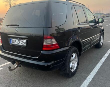 Чорний Мерседес МЛ, об'ємом двигуна 2.7 л та пробігом 390 тис. км за 4500 $, фото 15 на Automoto.ua