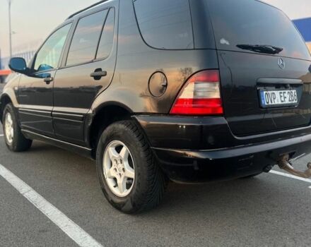 Чорний Мерседес МЛ, об'ємом двигуна 2.7 л та пробігом 390 тис. км за 4500 $, фото 9 на Automoto.ua