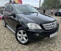 Чорний Мерседес МЛ, об'ємом двигуна 3 л та пробігом 297 тис. км за 12099 $, фото 2 на Automoto.ua