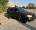 Чорний Мерседес МЛ, об'ємом двигуна 2.7 л та пробігом 240 тис. км за 5299 $, фото 3 на Automoto.ua