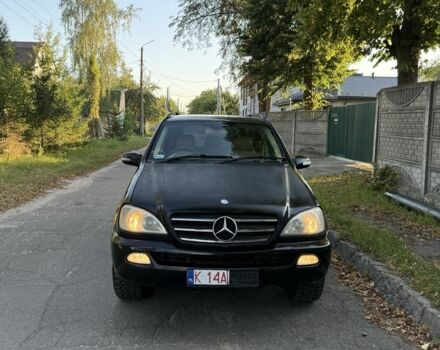 Чорний Мерседес МЛ, об'ємом двигуна 2.7 л та пробігом 300 тис. км за 3500 $, фото 1 на Automoto.ua