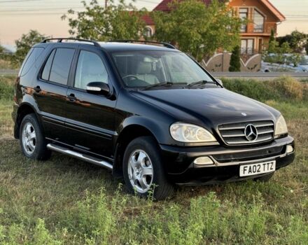 Чорний Мерседес МЛ, об'ємом двигуна 2.7 л та пробігом 276 тис. км за 3950 $, фото 1 на Automoto.ua