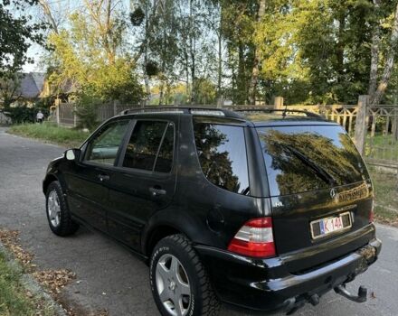Чорний Мерседес МЛ, об'ємом двигуна 2.7 л та пробігом 300 тис. км за 3500 $, фото 3 на Automoto.ua