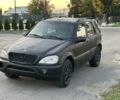 Черный Мерседес МЛ, объемом двигателя 2.7 л и пробегом 310 тыс. км за 2000 $, фото 5 на Automoto.ua