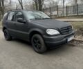 Черный Мерседес МЛ, объемом двигателя 0 л и пробегом 1000 тыс. км за 4200 $, фото 3 на Automoto.ua