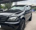 Чорний Мерседес МЛ, об'ємом двигуна 3.2 л та пробігом 157 тис. км за 5700 $, фото 1 на Automoto.ua