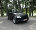 Чорний Мерседес МЛ, об'ємом двигуна 2.7 л та пробігом 400 тис. км за 2700 $, фото 1 на Automoto.ua