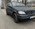 Черный Мерседес МЛ, объемом двигателя 0 л и пробегом 1000 тыс. км за 4200 $, фото 2 на Automoto.ua