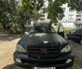 Черный Мерседес МЛ, объемом двигателя 4 л и пробегом 260 тыс. км за 2800 $, фото 1 на Automoto.ua