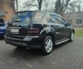 Черный Мерседес МЛ, объемом двигателя 3.5 л и пробегом 200 тыс. км за 13099 $, фото 3 на Automoto.ua