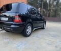 Черный Мерседес МЛ, объемом двигателя 0 л и пробегом 446 тыс. км за 5000 $, фото 5 на Automoto.ua
