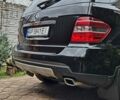 Черный Мерседес МЛ, объемом двигателя 3.5 л и пробегом 253 тыс. км за 9500 $, фото 7 на Automoto.ua