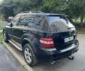 Чорний Мерседес МЛ, об'ємом двигуна 3.5 л та пробігом 242 тис. км за 8700 $, фото 3 на Automoto.ua