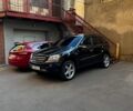 Черный Мерседес МЛ, объемом двигателя 5 л и пробегом 300 тыс. км за 8000 $, фото 1 на Automoto.ua