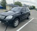 Черный Мерседес МЛ, объемом двигателя 3 л и пробегом 337 тыс. км за 11500 $, фото 6 на Automoto.ua