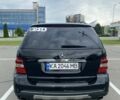 Черный Мерседес МЛ, объемом двигателя 3 л и пробегом 337 тыс. км за 11500 $, фото 4 на Automoto.ua